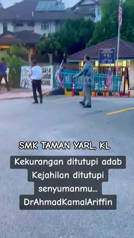 ( ADMIN )  DR. AHMAD KAMAL BIN ARIFFIN PENGETUA SMK TAMAN YARL KUALA LUMPUR BELIAU BERPENGALAMAN SEBAGAI; 1. GURU SEKOLAH DI SMK SEKSYEN 18, SHAH ALAM ( 1999 - 2006) 2. WARDEN ASRAMA SMK SEKSYEN 18, SHAH ALAM ( 1999 - 2003 ) 3. JURULATIH UTAMA PENGURUSAN HAL EHWAL MURID ( BAHAGIAN SEKOLAH, KPM - 2002 - 2006) 4. PENOLONG PENGARAH DISIPLIN MURID, BAHAGIAN SEKOLAH, KPM ( 2006- 2007) 5.  PENOLONG PENGARAH KAUNSELING MURID, BAHAGIAN SEKOLAH, KPM  ( 2008-2010) 6. KETUA UNIT HEM ( BAHAGIAN PENGURUSAN SEKOLAH HARIAN, KPM ( 2011) 7.  KETUA UNIT AKADEMIK ( BAHAGIAN PENGURUSAN SEKOLAH HARIAN, KPM  ( 2012) 8. PENYELIDIK PERINGKAT KEDOKTORAN ( UNI MALAYA, 2013 - 2015) 9. KETUA PENOLONG PENGARAH ( PUSAT DIPLOMASI BAHASA DAN BUDAYA, IDFR, KEMENTERIAN LUAR NEGARA ( 2016 - 2018) 10. KETUA JABATAN, JABATAN PENGURUSAN HEM DAN KAUNSELING, INSTITUT AMINUDDIN BAKI, KPM ( 2019 - 16 SEPTEMBER 2024) 11. PENGETUA, SMK TAMAN YARL, KUALA LUMPUR ( 17 SEPTEMBER 2024 HINGGA KINI ) TAHNIAH  TUAN PENGETUA #TIKTOK #FYP #TIKTOKVIRAL #FYPP #TOP