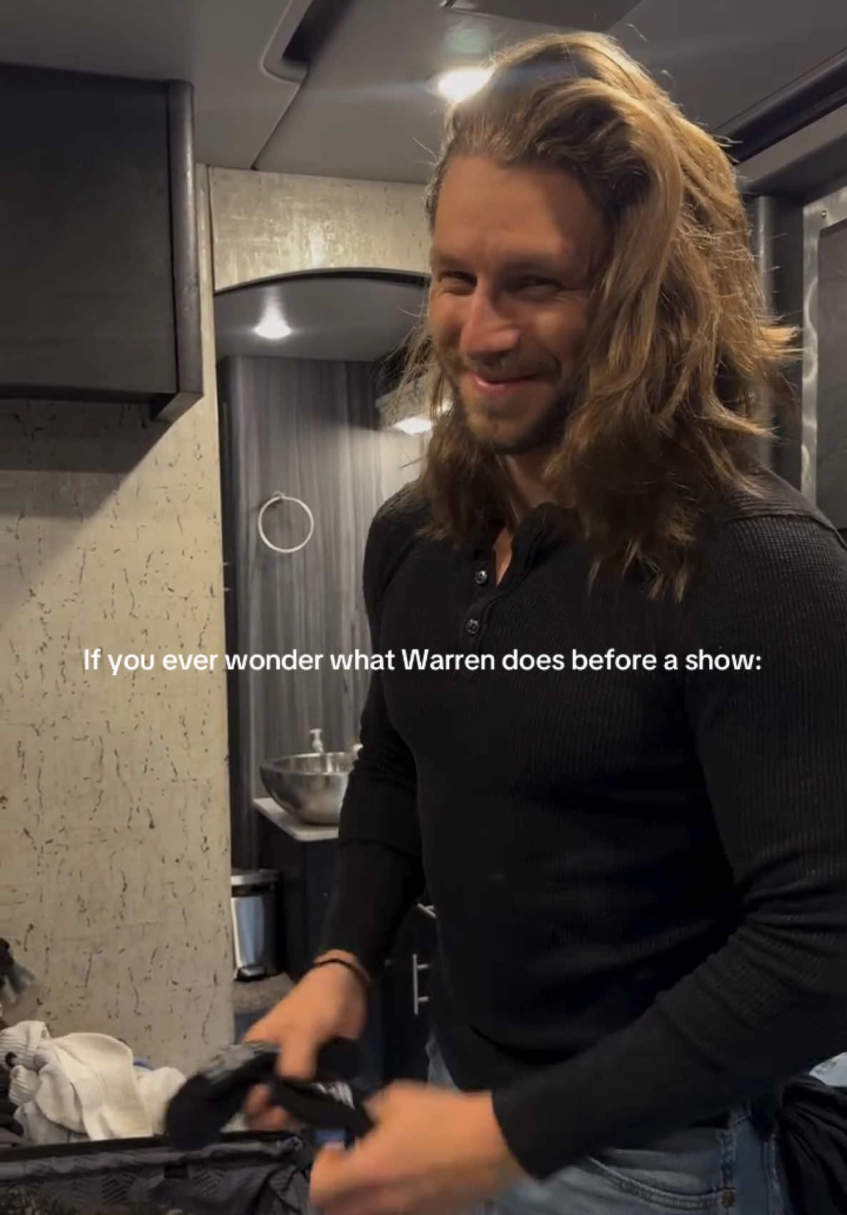 🧺 @Warren Zeiders #laundry #warrenzeiders #touring #tourlife 