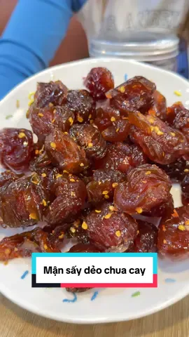 Đừng ai dại dột mà ăn thử mận sấy dẻo chua cay này nha #meberyne #review #mansaydeochuacay #loanbagia #LearnOnTikTok 