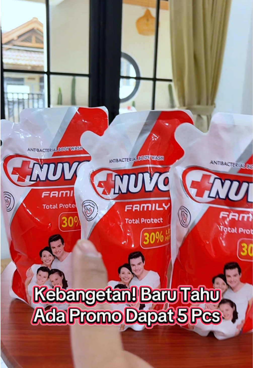 Wah sabun mandi NUVO FAMILY lagi promo yg ukuran besar 800ml dapatnya 5 pcs harganya lagi murah buruan cek keranjang kiri bawah #sabunmandi #nuvofamily 