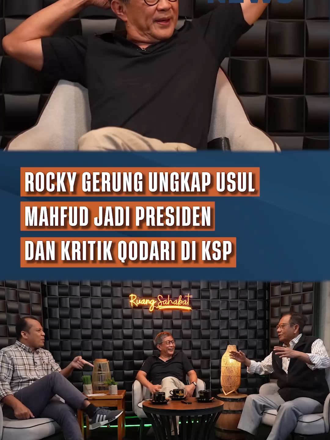 Rocky Gerung dan Mahfud MD berbagi cerita persahabatan dan beda pandangan politik lewat kanal YouTube Mahfud MD Official, 23 September 2025. Rocky ungkap pernah serius mengusulkan Mahfud MD sebagai calon presiden karena nilai etika dan intelektualitas yang dimiliki. “Saya enggak bergurau… calon presiden itu dia mesti lulus pertama bukan elektabilitas, tetapi eticility,” kata Rocky dalam perbincangan tersebut. Mahfud menyambut santai usulan Rocky, menganggap sebagai bentuk idealisme dalam politik yang berbeda dari realitas praktis. Rocky juga mengkritik penunjukan Muhammad Qodari sebagai Kepala KSP yang dinilai membawa beban sejarah anti-demokrasi. Rocky sebut Qodari pengusul wacana tiga periode Jokowi dan mempertanyakan kecocokannya sebagai KSP, jabatan nomor dua di Amerika. Meski tajam mengkritik, Rocky dan Mahfud tetap menjaga persahabatan dan menunjukkan bahwa beda pandangan tak harus berarti permusuhan. Kisah keduanya mengilustrasikan demokrasi yang sehat, di mana kritik dan persahabatan bisa berjalan beriringan demi kebaikan bangsa. Pro TV - Televisi Digital Berjaringan  Pro TV (@protv_id) bagian dari ekosistem Promedia Teknologi Indonesia (@promediateknologi)  -  SUBSCRIBE OFFICIAL CHANNEL YOUTUBE :  @protv_official | PROMEDIA TV  www.protv.id #rockygerung #mahfudmd #qodari #ksp #viral #fyp #berita
