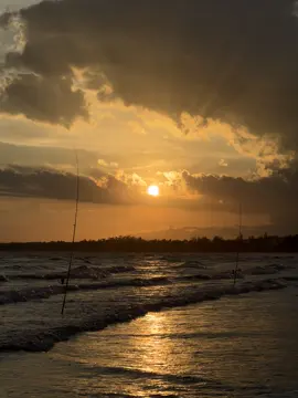 từng giọt nước mắt cũng đã theo anh mỗi đêm về..