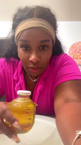 Cold 🥶water does wanders on the skin! Cold baths do magic for the body! #fyp #viral #coldbaths #skincare 