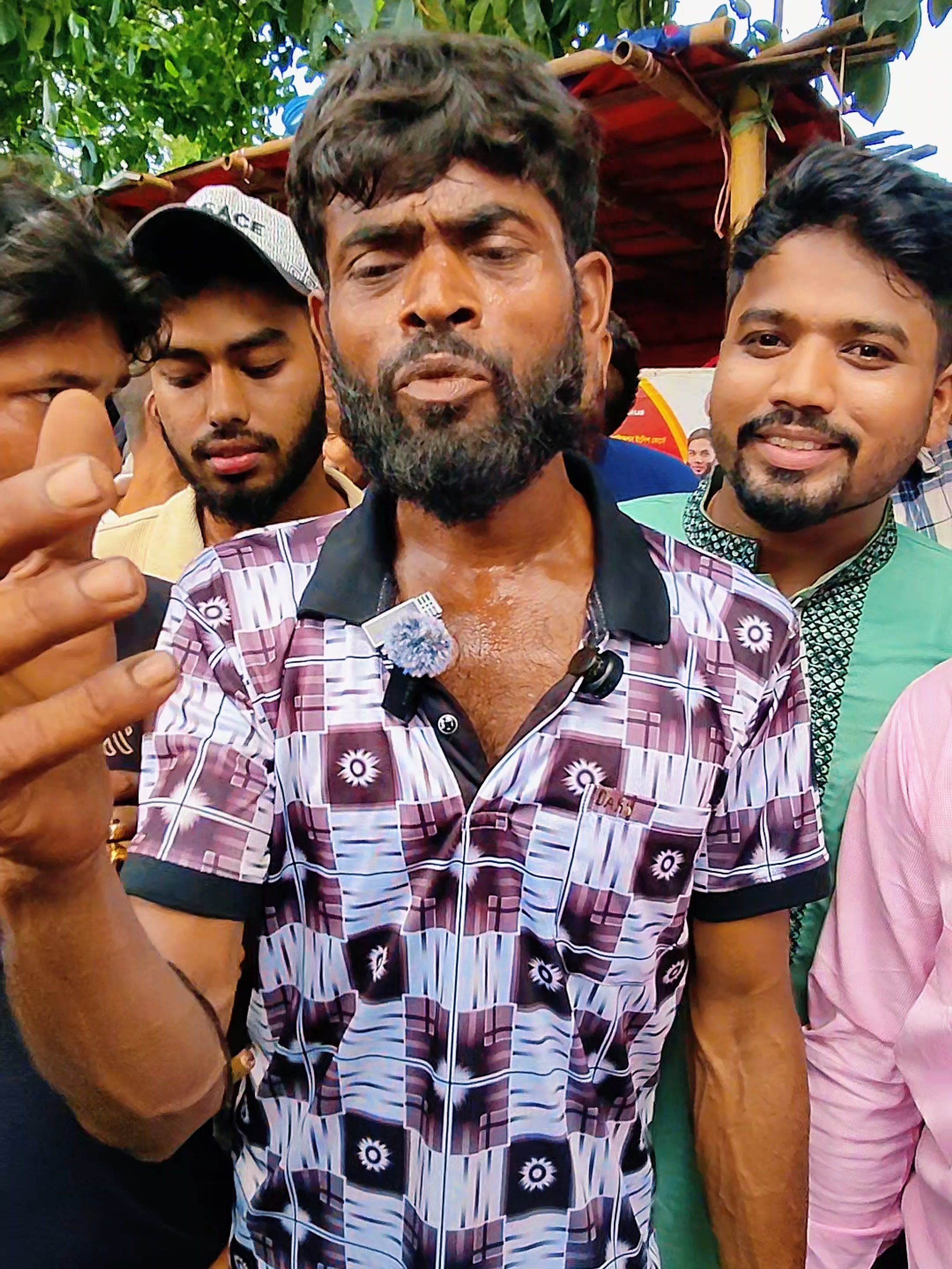 আমি আওয়ামী লীগের বিরুদ্ধে না, জমি দখলকারী আওয়ামী লীগের সুশীল বাবুর বিরুদ্ধে বলছি- ভাইরাল মিজান,  এ বিষয়ে বাংলাদেশ আইন সহায়তাকেন্দ্রের সর্বাত্মক সহযোগিতার আশ্বাস