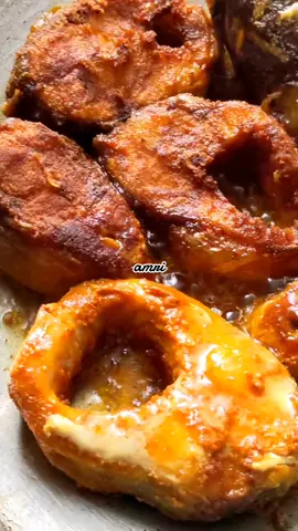 @Esrat Jahan মন খারাপের কথা বললে মানুষ হাসে আর সুখের কথা বললে মানুষ হিংসে করে এই জন্য কোন কথার মানুষের সাথে শেয়ার না করাই ভালো😊