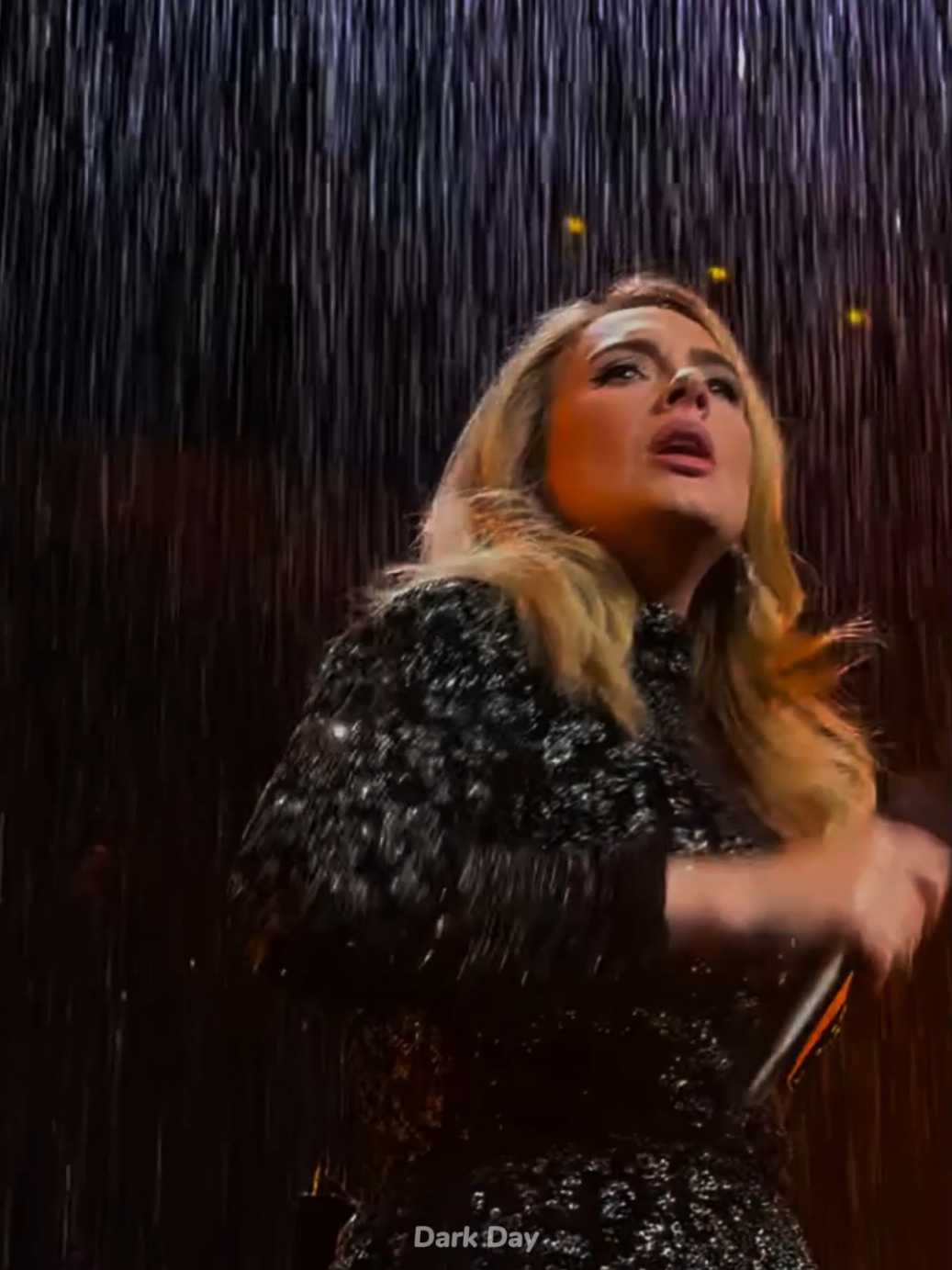 Adele - Set Fire To The Rain . . . #adele #setfiretotherain #livemusic #letras #fypシ゚ 