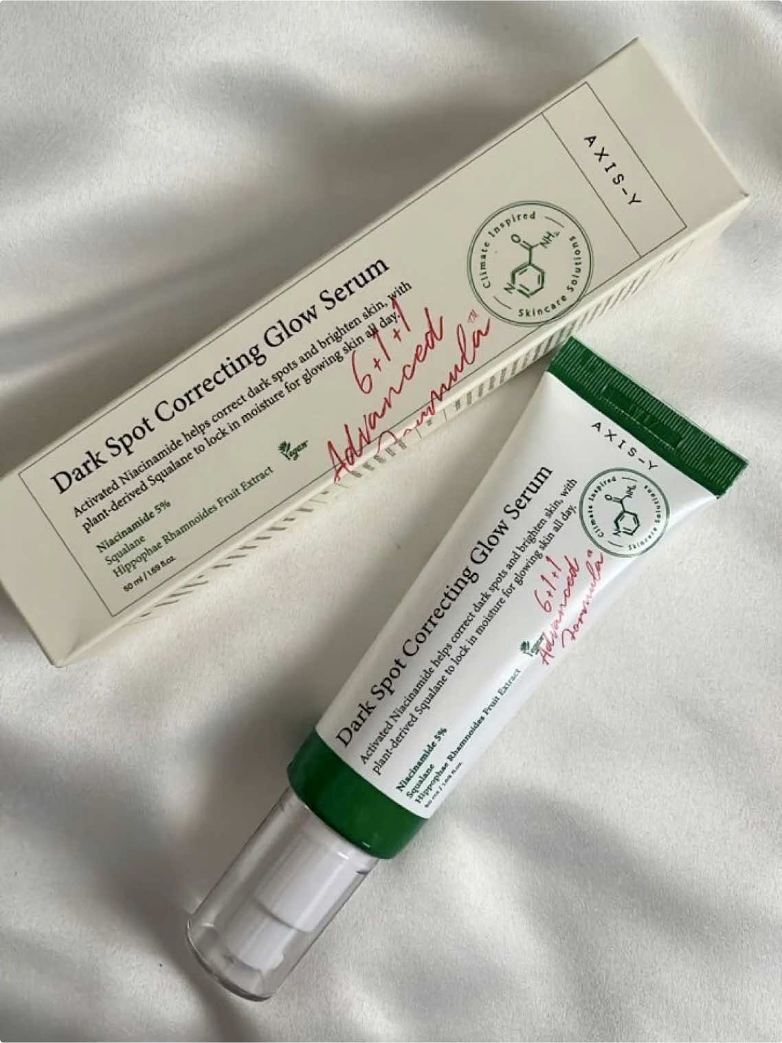 Brighten up your skin, not just your day ✨ The Axis-Y Dark Spot Correcting Glow Serum targets dark spots and uneven tone for that radiant, glass-skin glow. @AXIS-Y Indonesia  #AXISY #axisyglowserum #glowserum #veganskincare #koreanskincare 