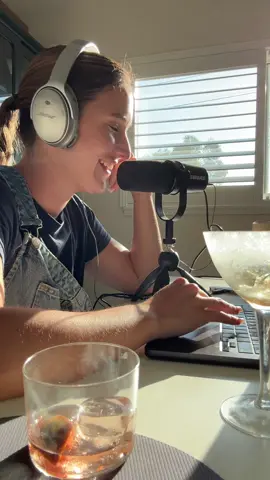 Happy Wednesday 👋🏼 except I stopped halfway through the day. SORRY ILL GET BETTER