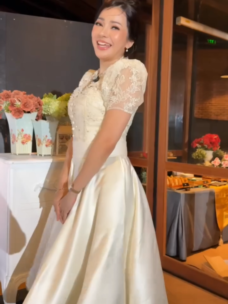 Review dari kak maya septa 🥰 #customgown#momgown#sistergown#weddinggown#simpledress 