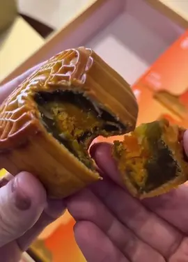👜 Atomy Mooncake 2025 Limited Edition! 🥮 Here’s a sneak peek at the flavours: ✅️Returning Favourites – A Taste of Nostalgia 🥮 Mixed Nuts – Rich, crunchy, timeless classic 🥮 Pandan Delight with Yolk – Fragrant pandan paired with savoury yolk 🥮 White Lotus Single Yolk – Low sugar, smooth, and elegantly simple ✅️New Highlights – An Elevated & Modern Mid-Autumn Experience 🥮 Matcha Red Bean Omochi – Earthy matcha with chewy mochi and a sweet red bean surprise 🥮 Midnight Truffle – Indulgent dark chocolate with a velvety filling for modern dessert lovers 🥮 Violet Harmony with Mochi – Floral elegance infused with soft mochi texture, a delicate fusion of East and West ABSOLUTE QUALITY 💙 ABSOLUTE PRICE  Products with Points (PV's) 😉 PV's = 💰💰💰 Turn your daily expenses into income!  Be a Smart Consumer!  Atomy is not about selling, it is sharing  benefits, become wise consumer!  Be a member for FREE to access to Atomy  Global Online Shopping Platform! Atomy, the company you can trust!
