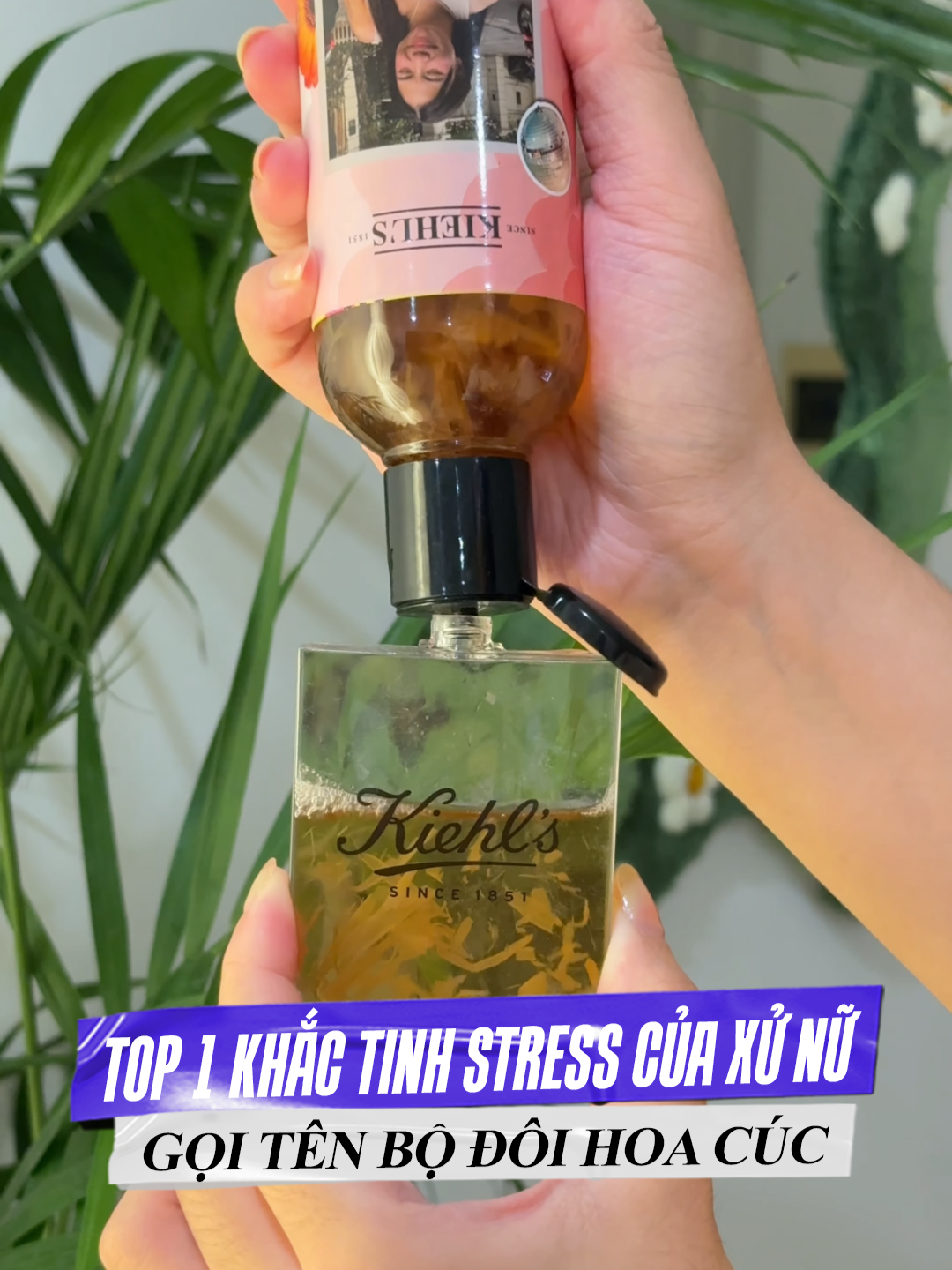 Cách tôi đối diện với stress, đó là .... Tôi thư giãn và vỗ về làn da với Bộ đôi Hoa Cúc nhà Kiehl's: sạch sâu dịu nhẹ, cân bằng độ ẩm tức thì, xoa dịu mọi stress trên da. Kiehl's Partner: @chayxidach  #KiehlsVietnam #Trehoada5tuoi #RetinolMicroDose #UltraFacialCream #TonerHoaCuc