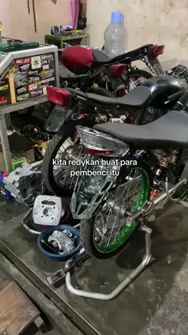 selamat ketemu para pembenci👋🥰 #herexjatim #herex #herexhitz #foryoupage #4u 