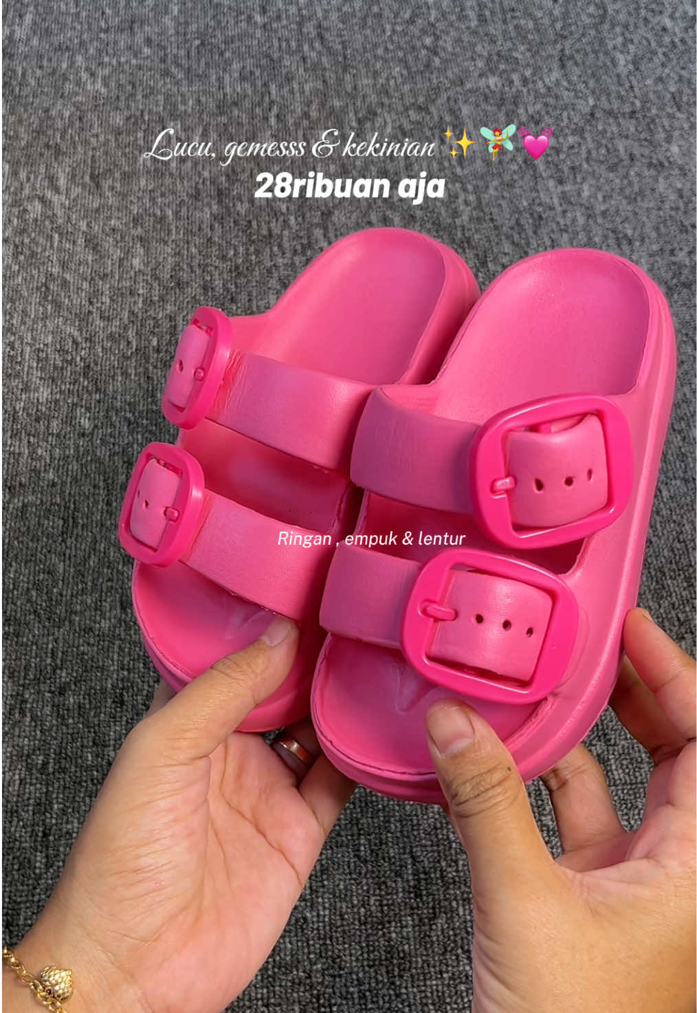 Cantik bangett 🥹 #sandalanak #sandalanaklucu #ootdanakperempuan #sandalanakperempuan 