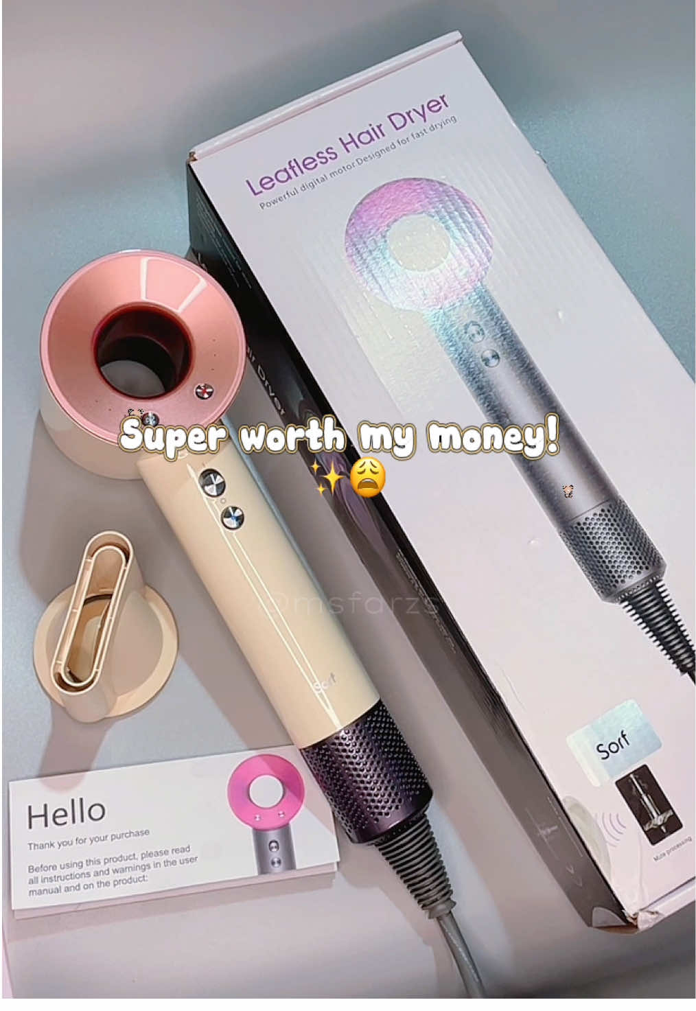 I've been eyeing with this lately!! Finally I have one supee affordable & super worth the money 💯🙌🏻😩 #sorfhairdryer #hairdryer #hairblower #blower #blowdry 