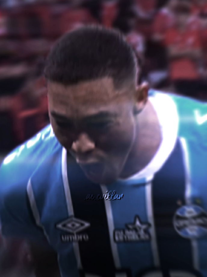 Vini da pose 😉🔥 || #gremio #carlosvinicius #viral #edit #fy 