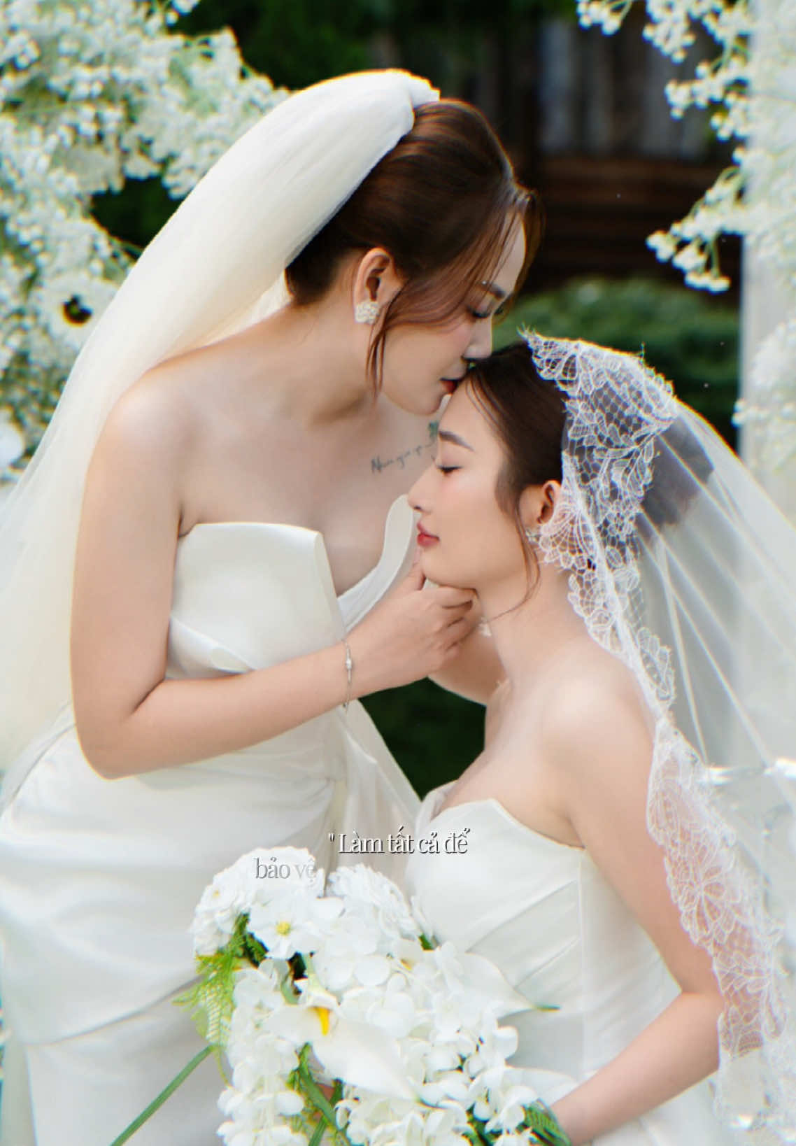 Chị sợ em lủi thủi một mình , nên chị ở đây để thương em 💙 Kể từ bây giờ về sau em không còn 1 mình nữa vì luôn có chị ở đây đồng hành cùng em 👩👩 Yêu em 🌸#happywedding #lgbt #bachhop #Love #tinhyeu 