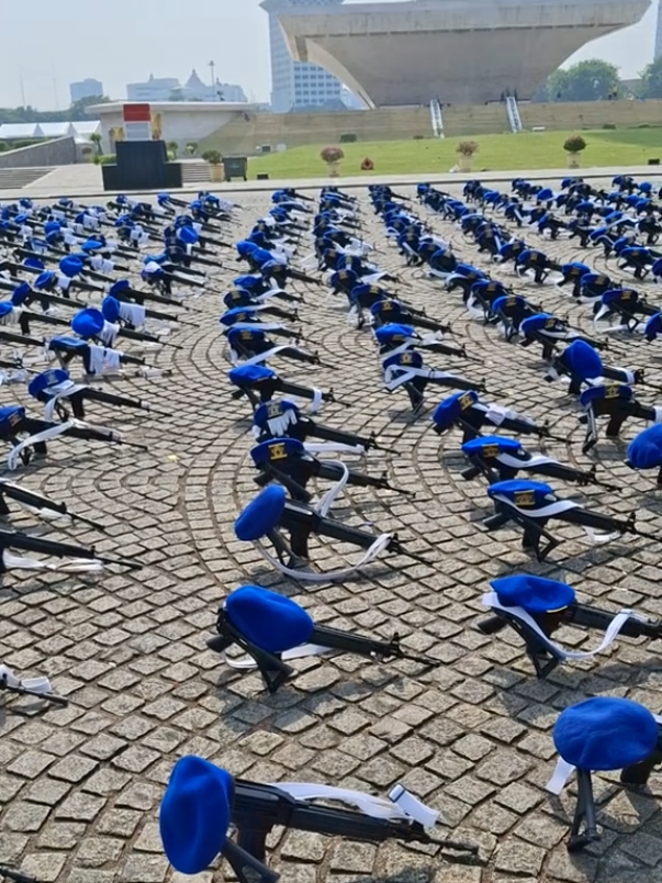 blue baret🔥🔰 #lewatberanda #4u #fypp #monas #polisimiliter 
