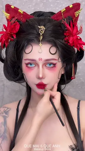 Ánh mắt mê hoặc – sắc đỏ quyền lực. Makeup concept cho em iu buổi shooting 💄✨ #makeuphcm  #makeupquan6  #makeupconcept #quemaimakeup #hairstyle : @Quế anh 