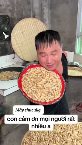 hoan hỉ con và bà 1 kg lạc ạ #xuhuongtiktok #xuhuong 