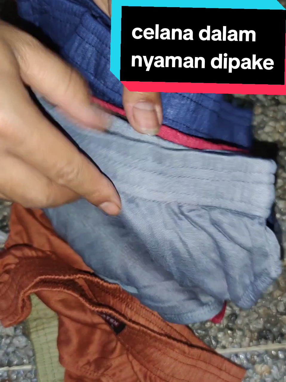 “Celana dalam murah, tapi kualitasnya bikin betah dipake tiap hari 🤭 Jangan tunggu sobek baru sadar butuh ganti, klik sekarang sebelum kehabisan! ✨” #CelanaDalamMurah #MurahTapiBerkelas #CelanaDalamPria #CelanaDalamWanita #MurahBerkualitas 