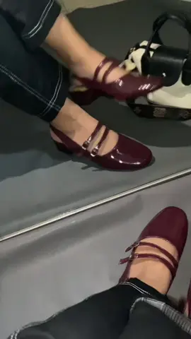 burgundy cantik💫😍🙌🏻 #heelsmurah #wibgajian #tiktokmademebuyit #promoguncang99 #gajiansale 
