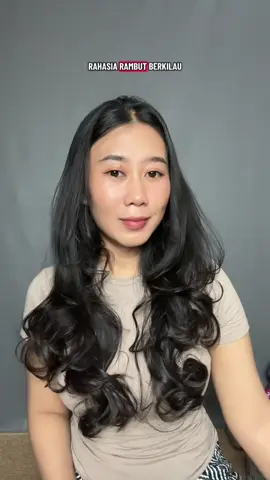 Aku orang jarang ke makan iklan, aku pake ini dari sejak jaman SMA, dulu belum ada belanja online, makanya aku beli vit rambut ini dari salon, karna disalon langganan aku sampe skrg selalu pake vit rambut ini #hairvitamin #haircare 