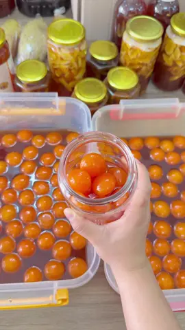Quá là u mê, biết ngâm thì trứng gà không tanh còn thơm lừng. Lòng đỏ trứng gà ngâm mật ong - Món ngon tại Hoa Cỏ, bổ dưỡng lắm #matonghoaco #longdotrunggangammatong 
