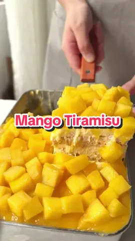 Mango Tiramisu. Recipe linked in my bio. #tiramisu #mango #mangotiramisu #Recipe #dessert 