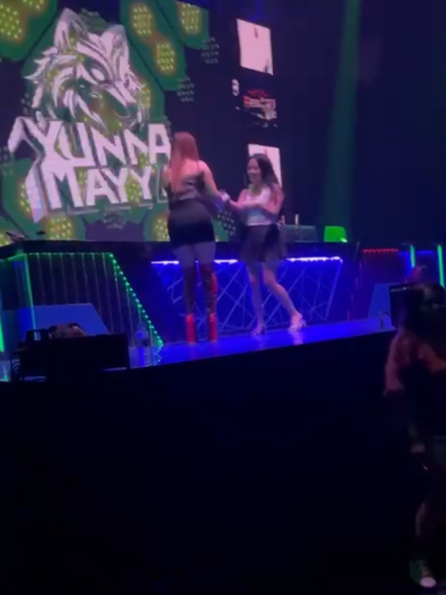 asek asek @🇩🇪ETHABungas 🖤🇩🇪 