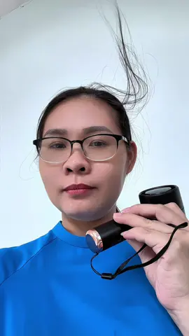 Quạt mini cầm tay cúp điện có màn hình LED hiển thị pin và các bộ gió#songnhu1321 #giadung #quattichdien  @Song Như 