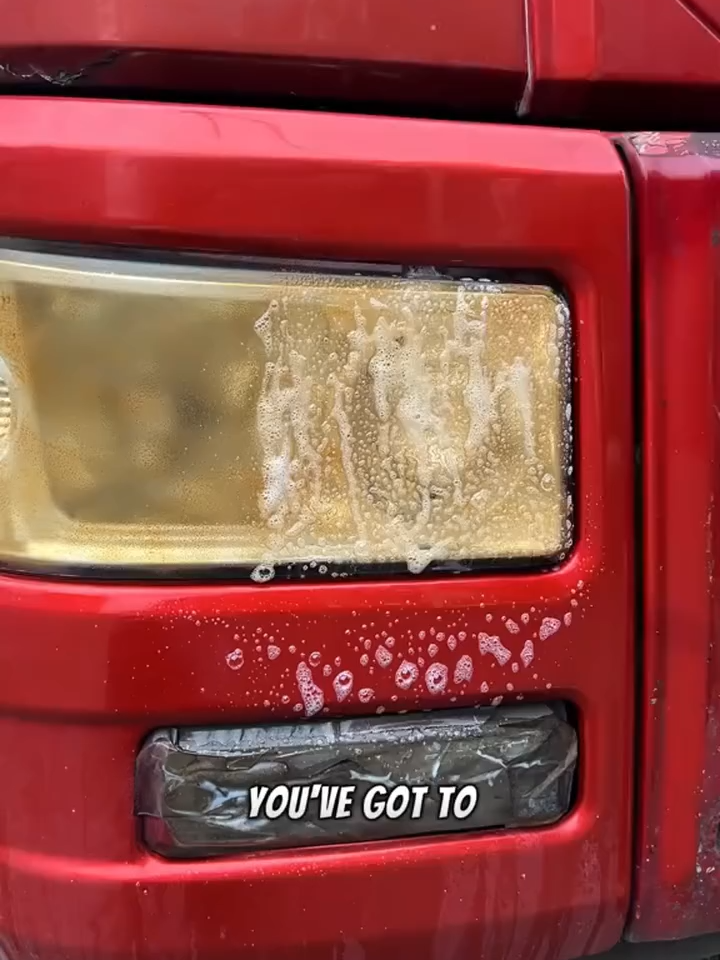 Restore Your Headlights to Like-New Clarity! ✨ Introducing the Automotive Headlamp Restoration Fluid Kit — the ultimate solution to foggy, yellowed, or dull headlights.🚗💡✨