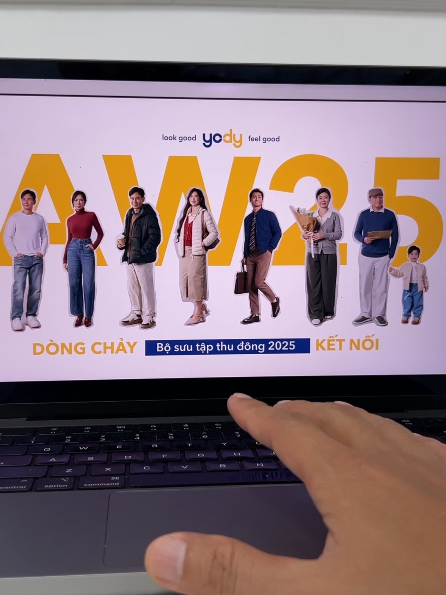 🔥 Chuẩn bị chào đón Bộ sưu tập Thu Đông 2025, YODY bật mí, lần này còn có sự kết hợp đặc biệt với nhân vật đặc biệt!  Bạn có đoán được nhân vật đặc biệt đó là ai? 😉 ---------------------------------- YODY LOOK GOOD - FEEL GOOD 🌐 Website: https://yody.vn 🛒 Tìm cửa hàng gần bạn tại: https://yody.vn/he-thong-cua-hang 🛒 Gian hàng chính hãng trên Shopee: https://shopee.vn/yody.official 🛒 Gian hàng chính hãng trên Tiktok: https://www.tiktok.com/@yodyofficial.studio 🛒 Kênh Zalo OA: https://zalo.me/yodyofficial ☎ Hotline mua hàng: 02499986999 📥 Inbox: http://m.me/yody.vn #YODY #Thoaimaitutin #Ketnoi B2O