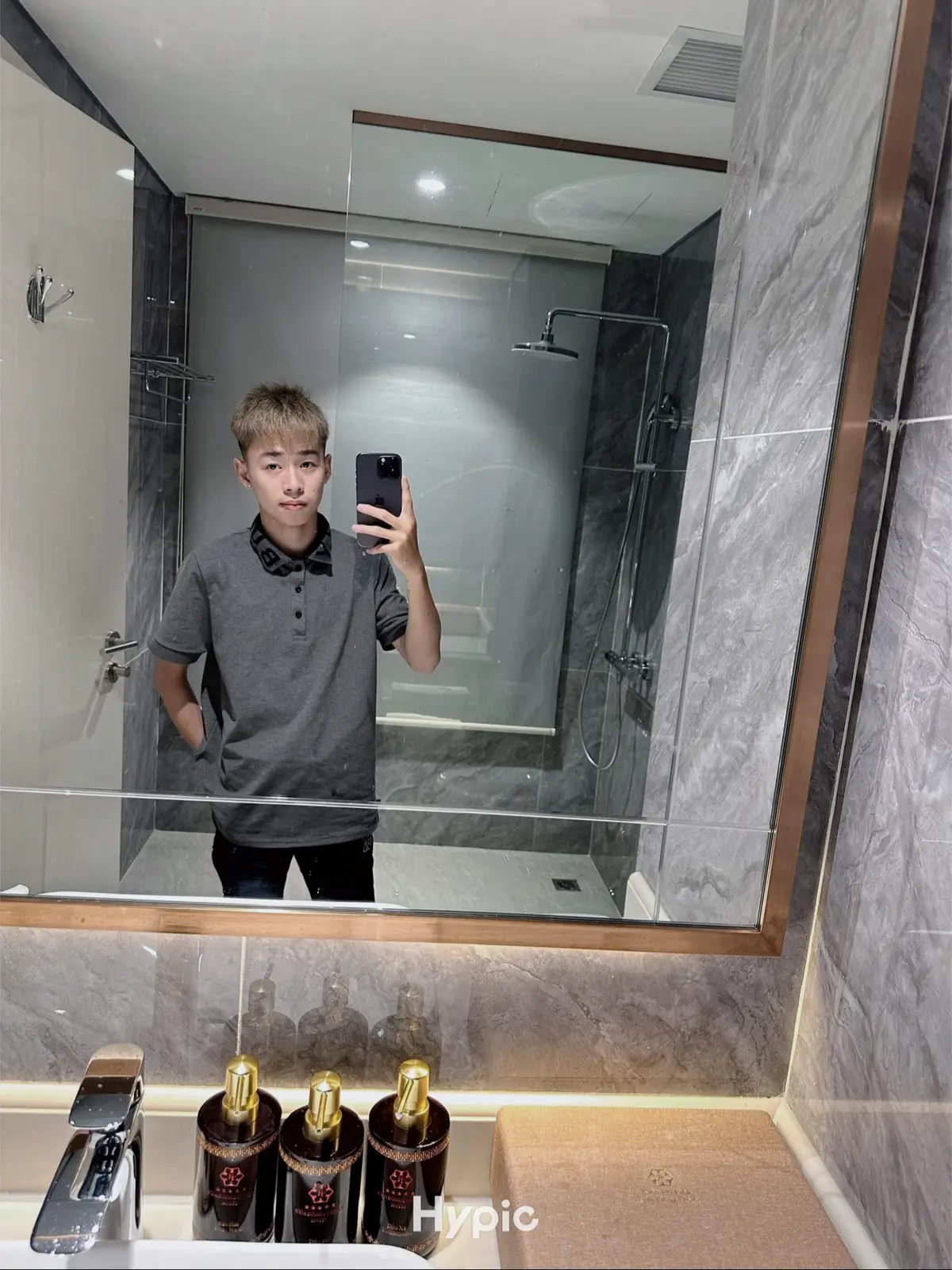 Tôi trưởng thành bằng những giọt nước mắt, nhờ thất bại, nhờ những phút cô đơn và sợ hãi. Nhờ những người để lại cho tôi bài học, nhờ cuộc đời sóng gió mà tôi lớn lên.#tpvinh #xuhuong 