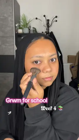 Something a little different ———— Makeup deets -  Carnnel  lip mask  @Makeup Revolution  brow gel  @e.l.f. Cosmetics UK concealer ,  @Juvia’s Place lighter concealer  @Primark beauty cream bronzer . @fwee pudding pot  @Morphe Cosmetics loose powder and bronzing palette  @KIKO Milano blush  @Wonderskin Beauty  eye stick   #tutorials #fyppp #softmakeup #makeup #back2school 