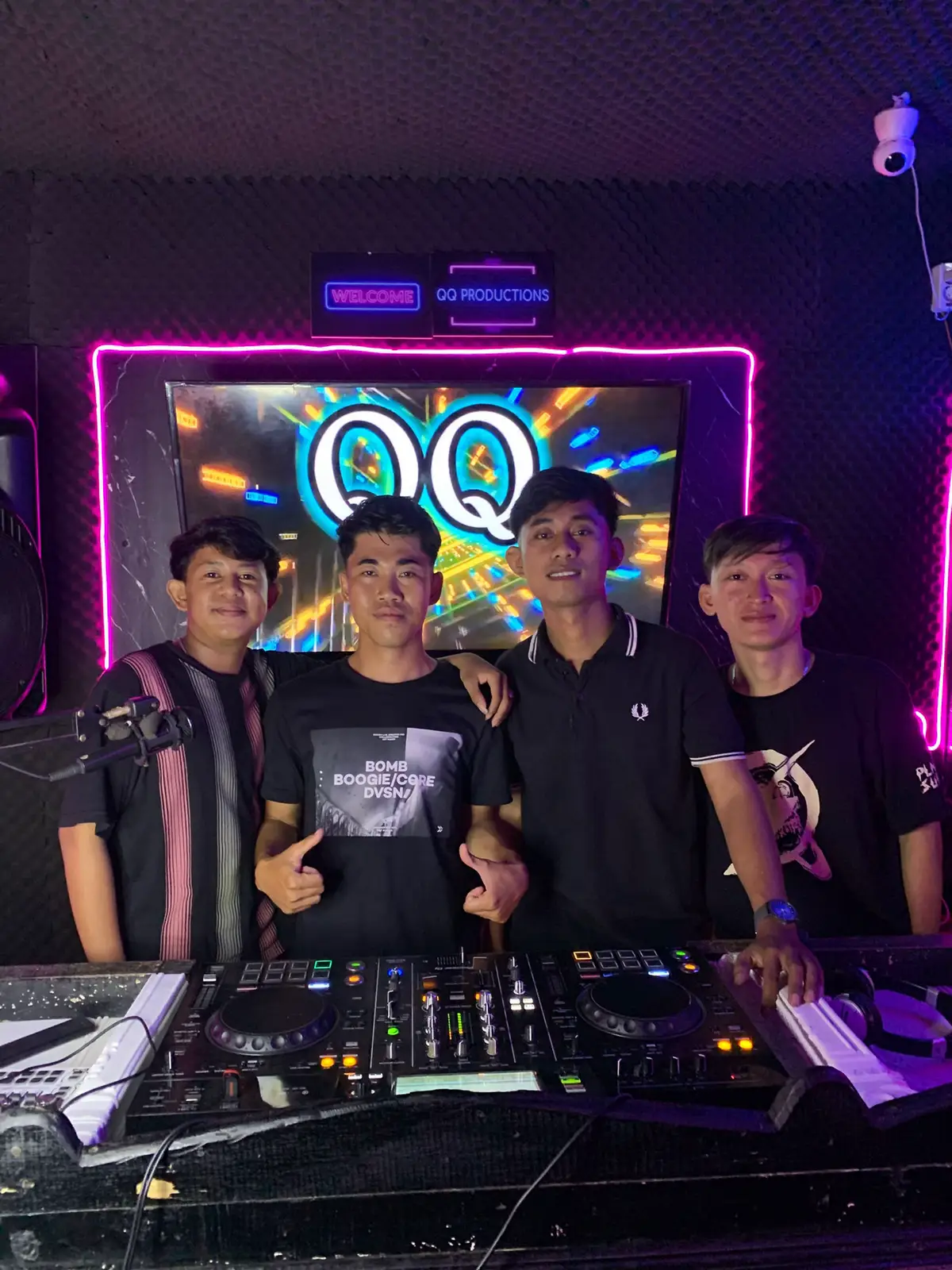 Tim ngeradak🤣🤣🗿@dj rf ini boss @Segitiga Kuning @𝙍𝙖𝙨𝙮𝙞𝙙.𝙤𝙠𝙞 #fypシ #palembangtiktok #palembangfyp #lewatberanda #qqproductions 