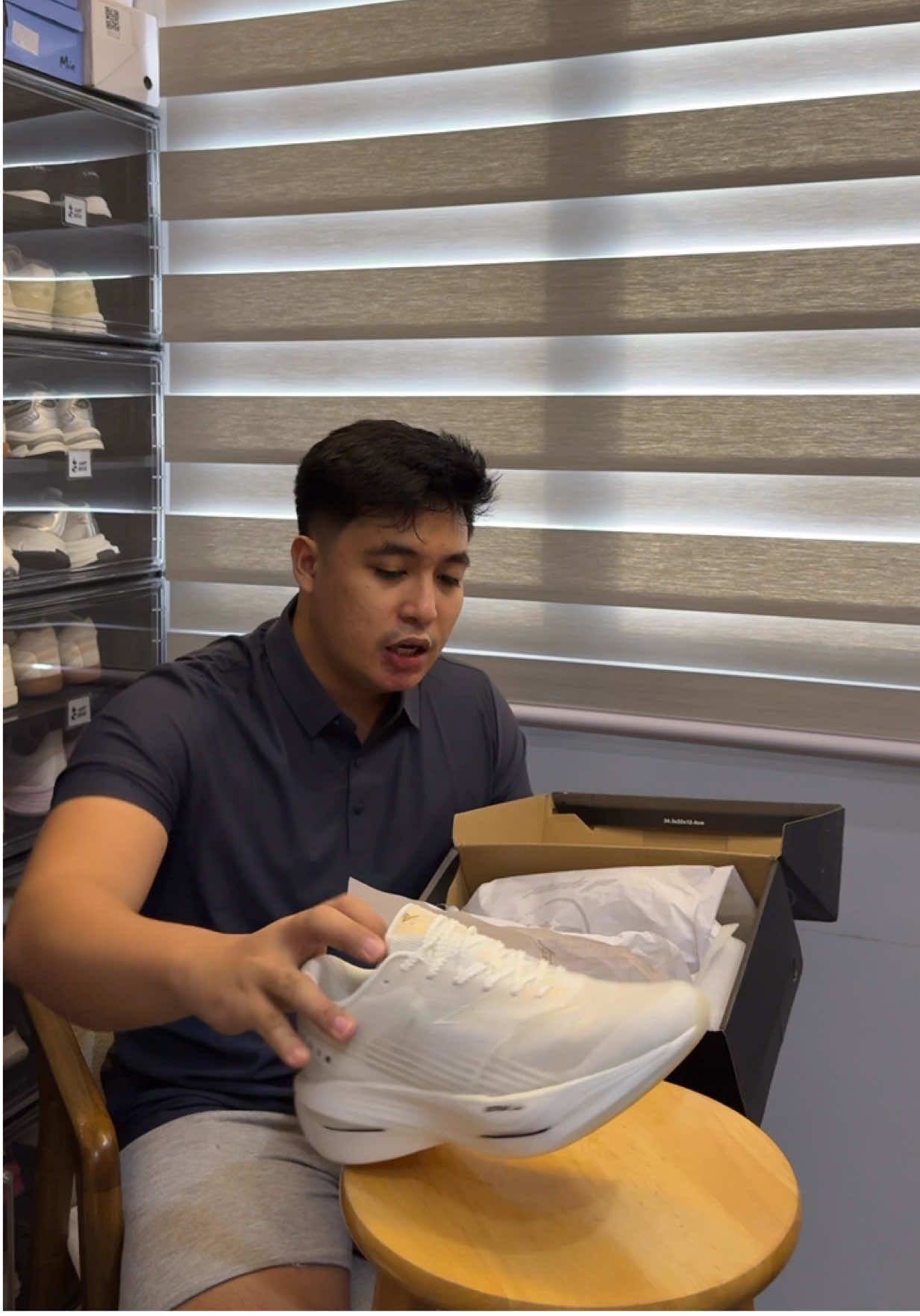 Race day shoes marathon runner long run long distance paldo ka talaga dito sobrang talbog #Running #marathon #longrun #marathonrunner #runningshoes 