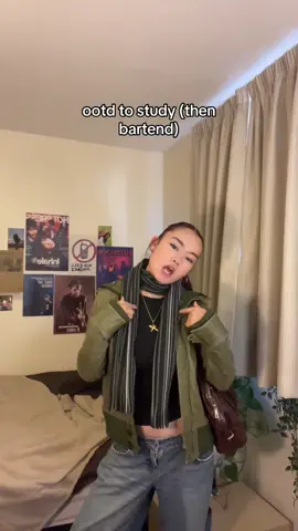 guys I got the job WOOO #OOTD #outfit #vinted #vintage #leatherjacket 