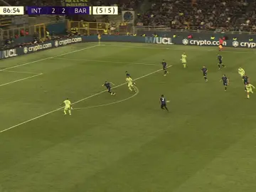 why. #barcalona #11 #raphinha #viral #fyp cr:@agprodz 