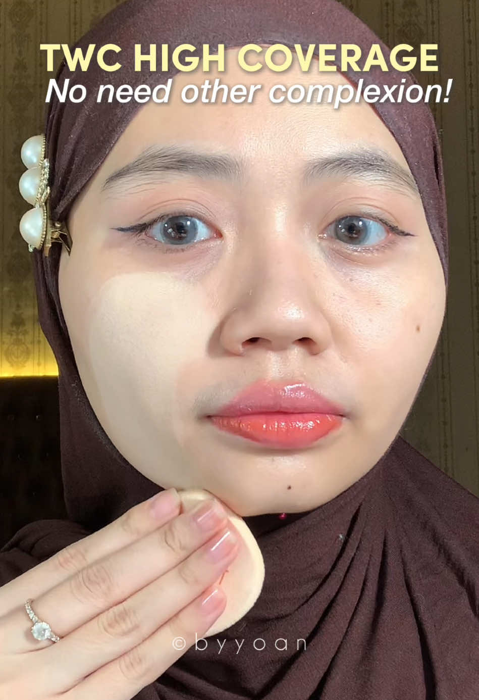 Membalas @yuliaaa Today’s makeup look using timephoria powder foundation. Packagingnya super gemes dan hasil makeup nya flawless✨ #twc #twowaycake #timephoriapowderfoundation #timephoriatwowaycake #rekomendasitwc 
