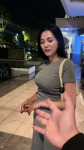 Cantik cantik sombong banget #abangido 
