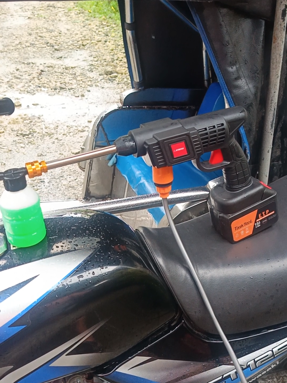 Car Washer High Pressure Portable Kawasaki Electric Car Wash Sprayer Machine Set Heavy Duty Charger #pressurewasher #trending #legitseller #affiliatemarketing #fyp 