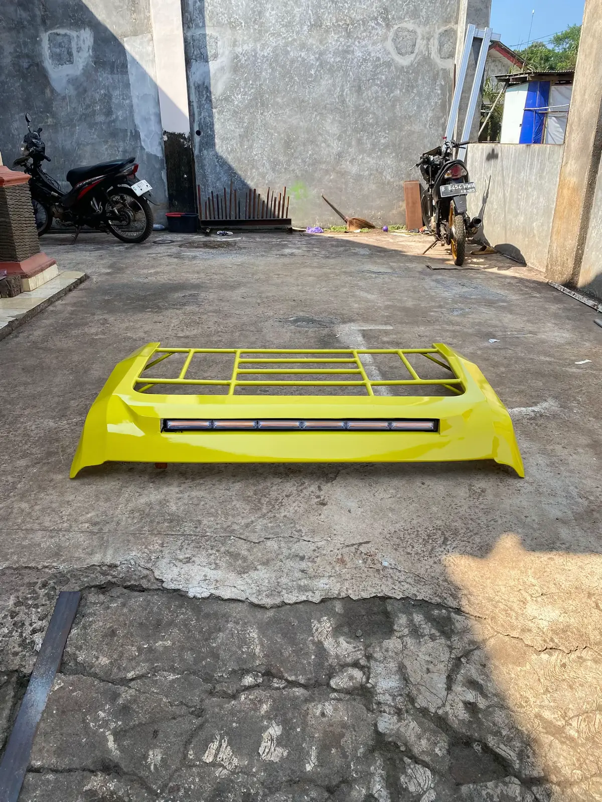 Oke jumin meluncur arah bandung barat. Ditunggu kedatangannya juragan @hendriana2ooo  #truckkeren #variasitruck #karoseribaktruck #baktruckmodif #herextruck 