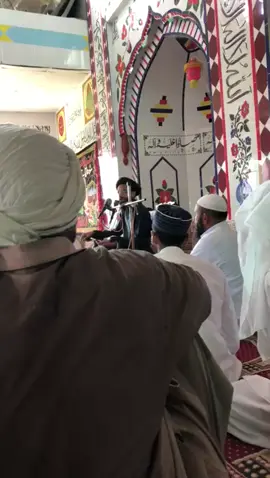 عرشاں والے فرشاں آتے آون لگ پئے
