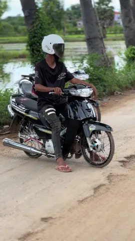 BAថ្មី😂🤟🏽🖤 #ភ្នំតូច_ស្រុកមង្គលបូរី_បន្ទាយមានជ៍យ🥰❤️  #team_drag_cambodia🇰🇭🖤  #នាទីធ្លាក់like💔🙃  #សុំ100kបានអត់🙂🙏💗  #fyp 