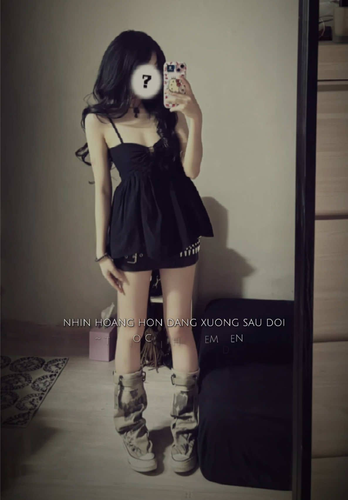Thỉnh thoảng cứ mặc cgi í :))) 