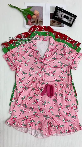 OBSESSED! 🎅🏻🎄🍭 cannot wait to put these pajamas on, make some hot cocoa & watch Christmas movies! ☕️❄️#christmaspjs #christmaspajamas #pajamaset #canecandy #jammies #comfyclothes #sleepwear #loungewear #spotlightfinds #tiktokmademebuyit #tiktokshoplabordaysale #tiktokshopcreatorpicks #TikTokShopRestock #tiktokshopblackfriday #tiktokmademebuyit
