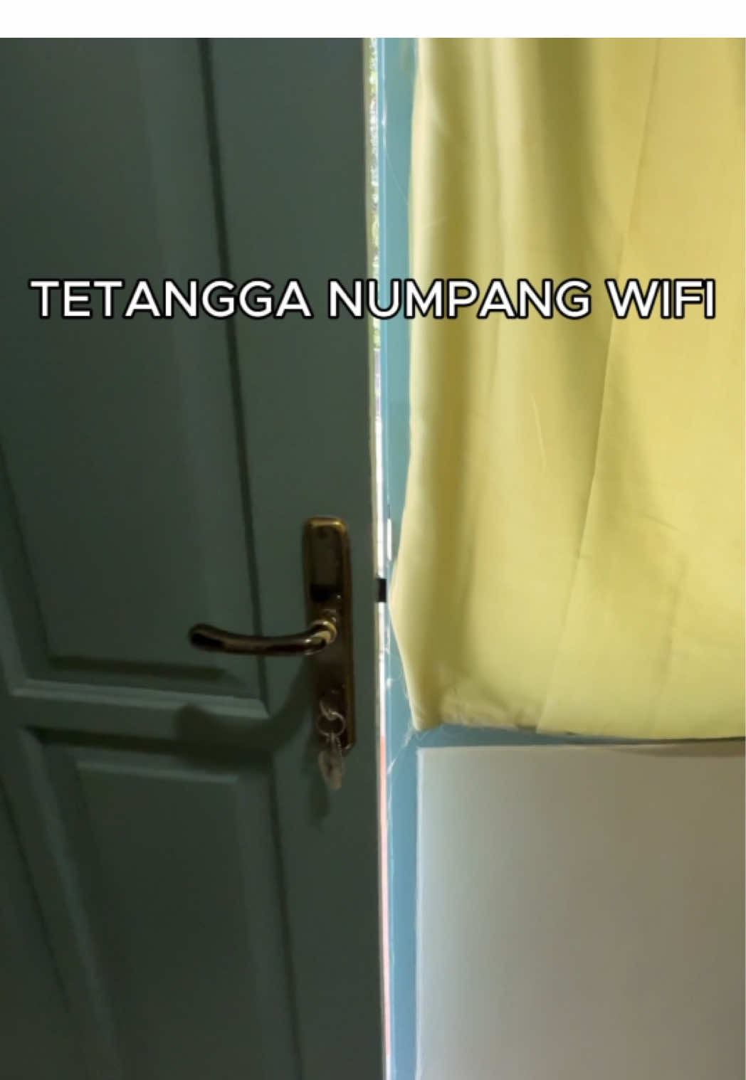 Waspada guys sekarang harus sering kontrol buat pantau pemakain wifi.  Tetangga kayak gini enaknya diapain guys?😩 #dramatetangga #dramakehidupan #tetanggaresek #numpangwifi #RumahITSidoarjo