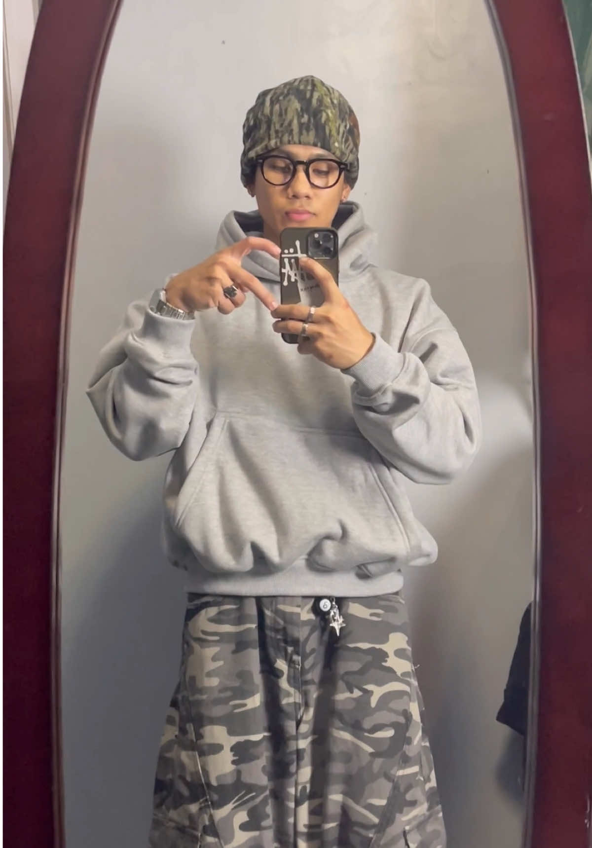 Boxy hoodie fr. @printismplainsph #outfitinspo #outfitideas #basicstreetwear #ootdfashion #streetwearoutfits #styleinspo #hoodies #boxyfit #fyp 