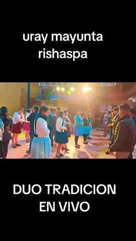 #duotradicionenvivo #bolivia🇧🇴tiktok #musicacharangueada🇧🇴 #delrecuerdoo🥰🥰 #charanguerosbolivianos 