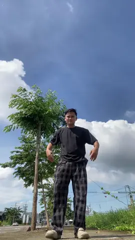 😊 #tiktokdance #viralvideo #fyp #trendingnow 